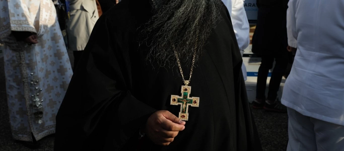 Σοκαρισμένοι οι ιερείς στην Πάτρα - Παραμένουν κλειστές οι εκκλησίες της περιοχής